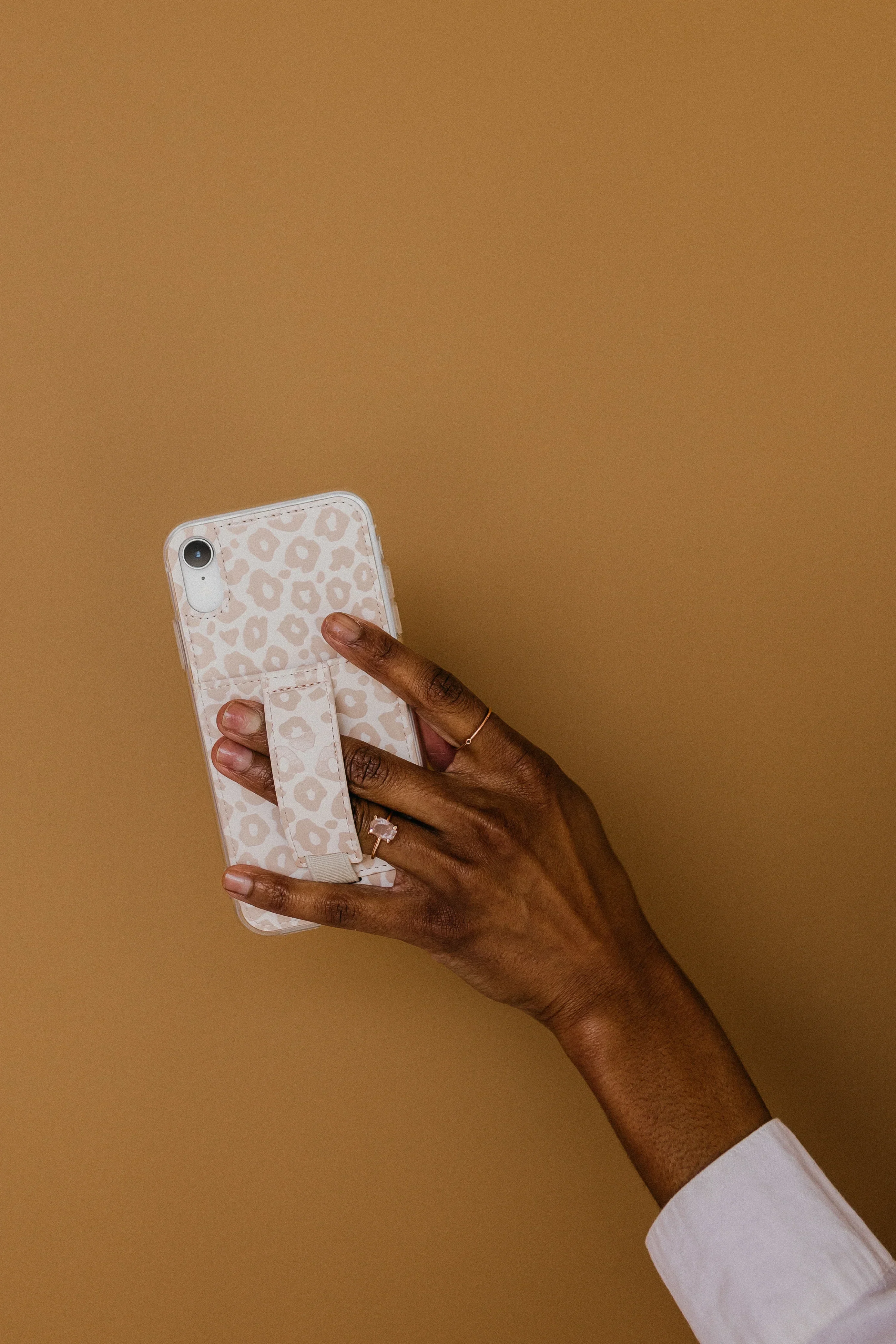 Blushing Leopard - Image 4
