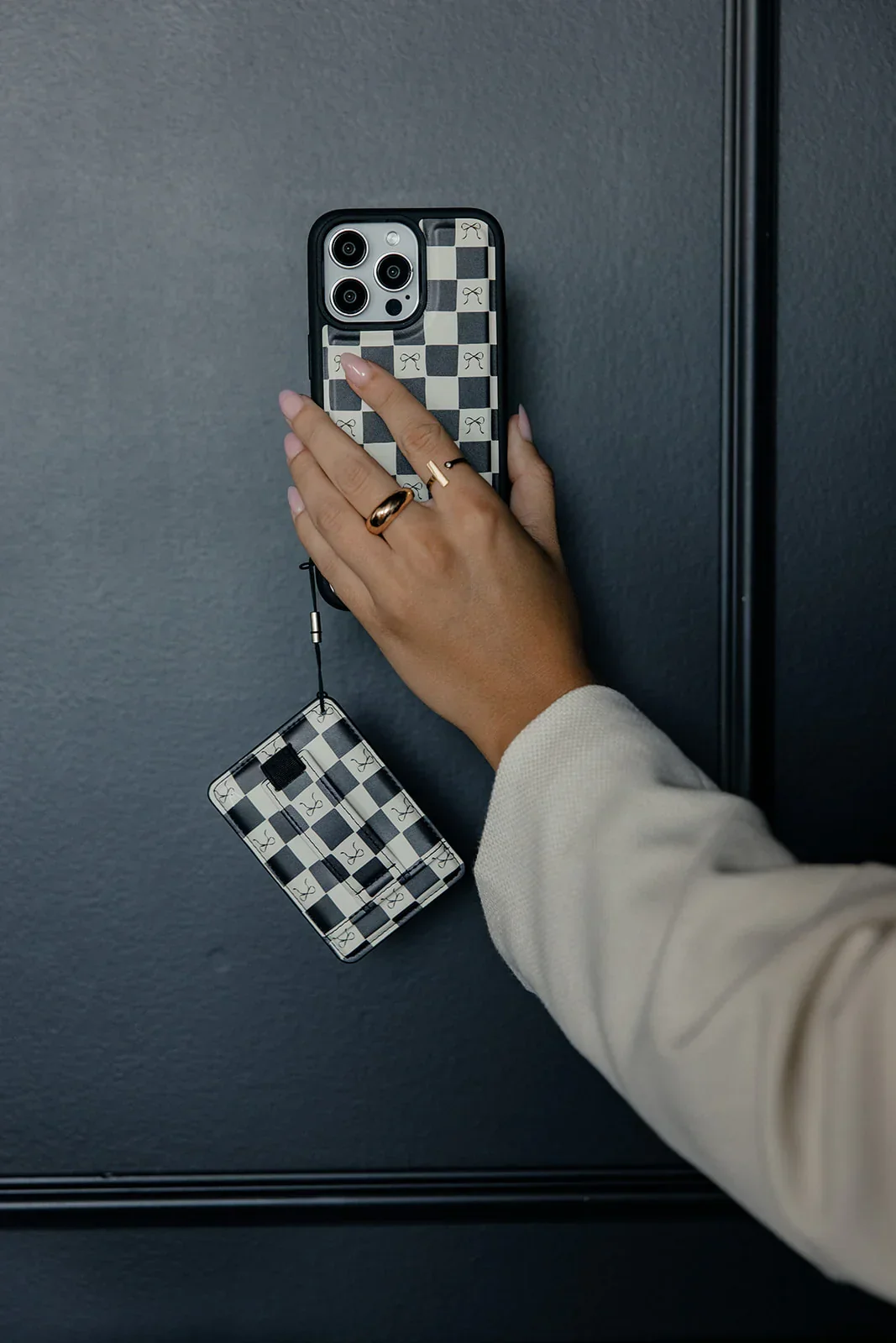 Bow Noir Magnetic Case and Wallet - Image 8
