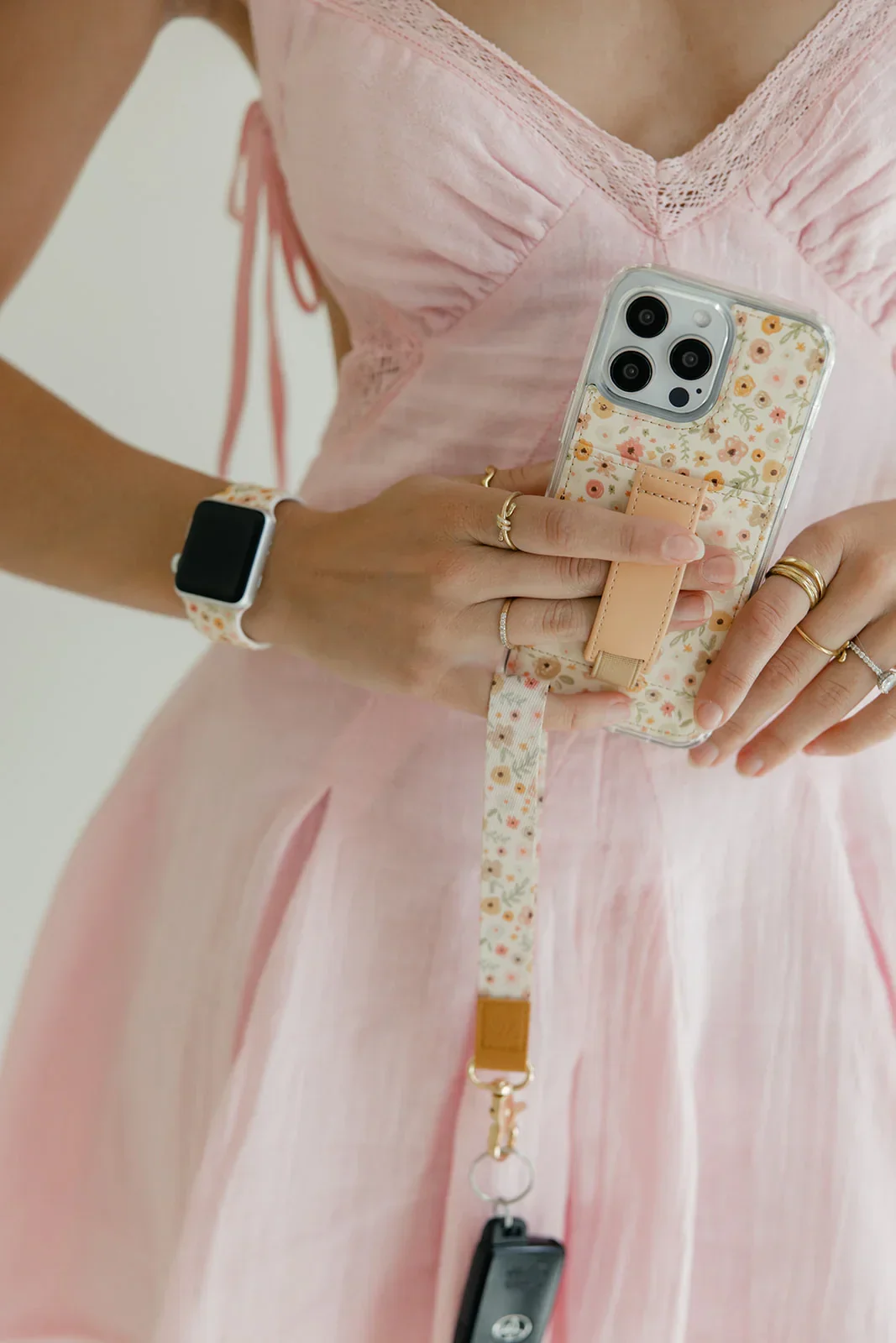 Buttercup Bouquet Wrist Lanyard - Image 7