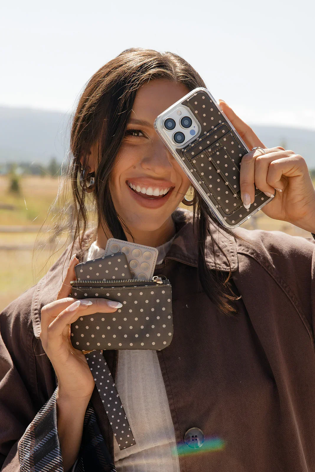 Cocoa Dot Magnetic Case - Image 3